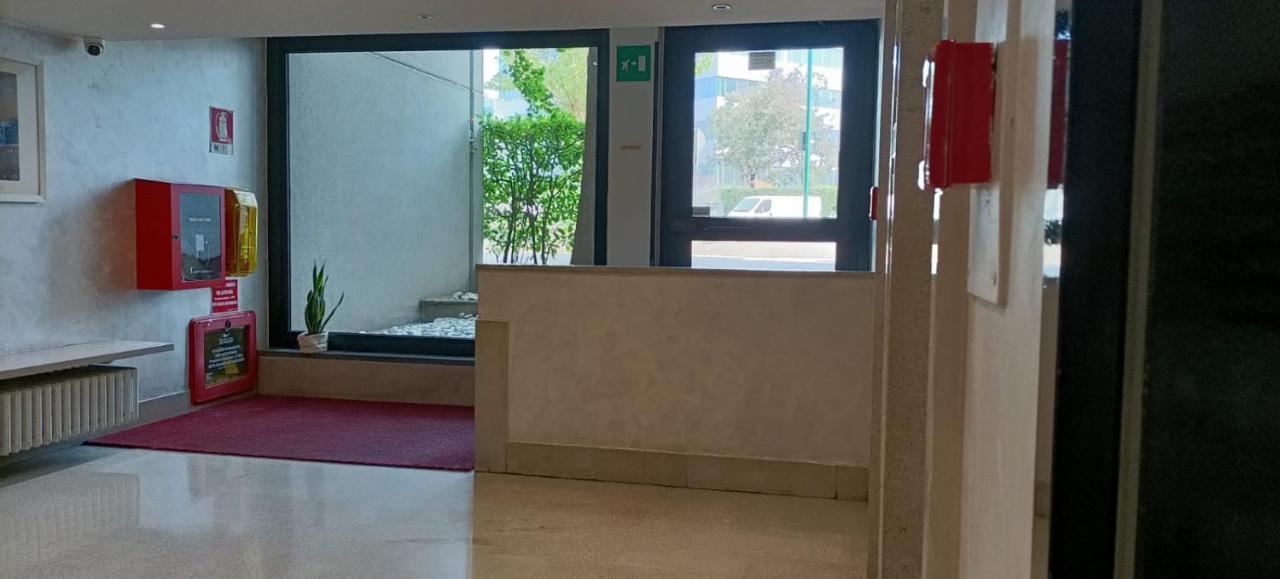Appartamento Deluxe Con Parcheggio Gratuito 塞葛拉特 外观 照片